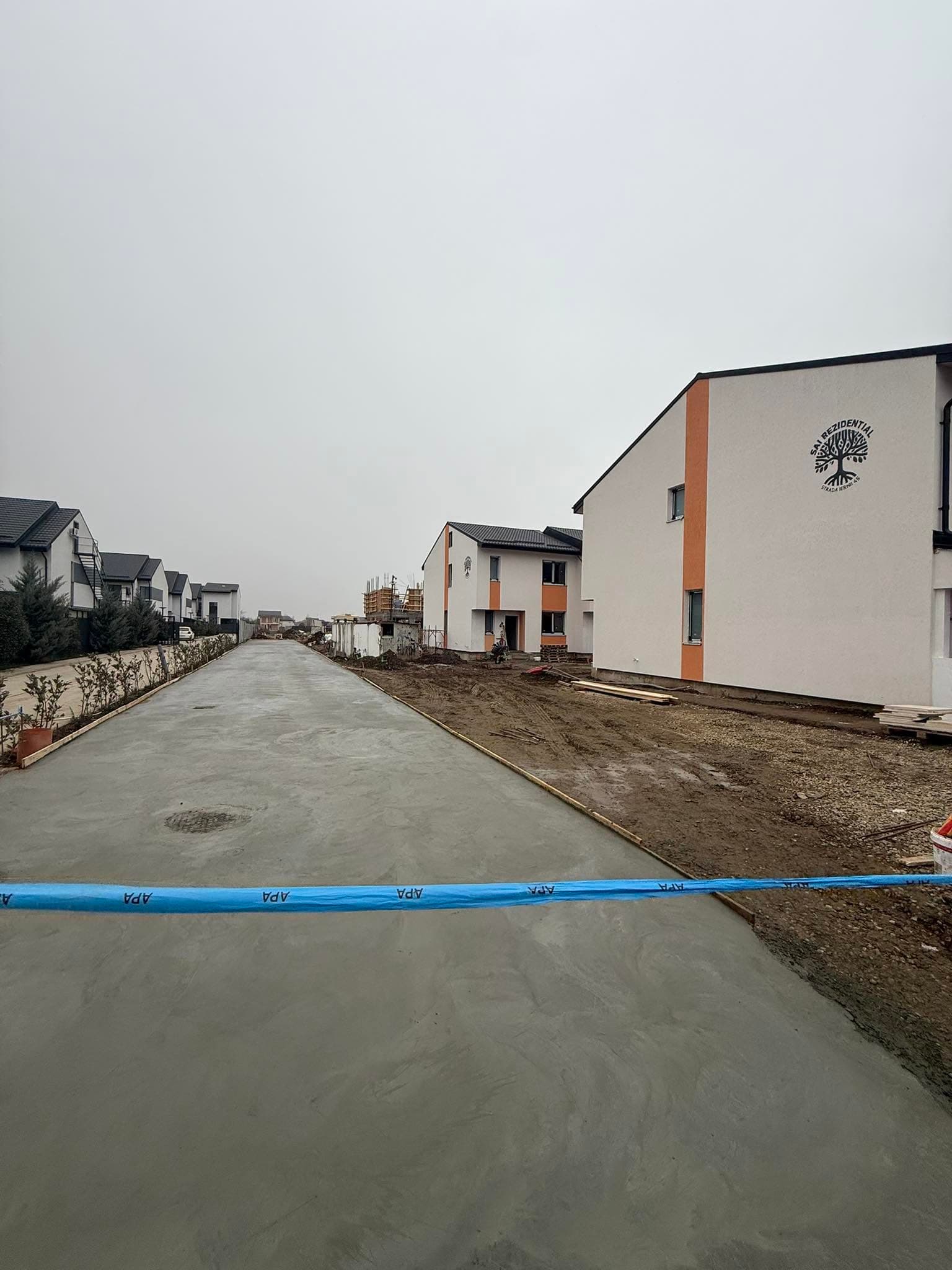 Casă înșiruită 4 camere — Iernii 45 4
